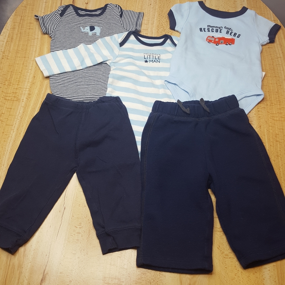 Carter's 9 month baby bundle (5 pieces)